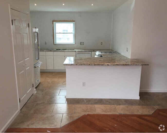 Building Photo - 10715 Joyce Dr Rental