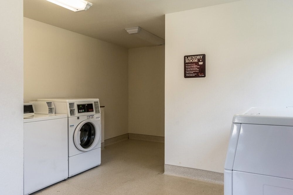 Photo - 950 SW Madison St