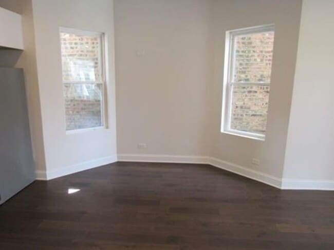 Photo - 6529 S Peoria St Unidad 2
