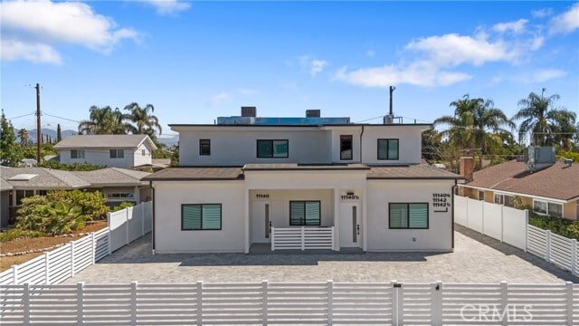 Building Photo - 11140 Woodley Ave Unit 1/2 Rental