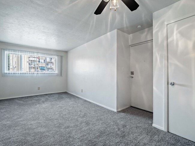 Cross Creek Apartments