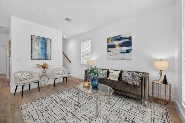 Photo - 5027 Willow Glen Dr Unidad B