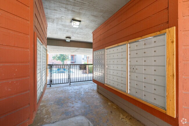 Mail Center