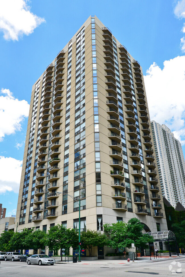 Building Photo - 70 W Huron St Unit 705 Rental