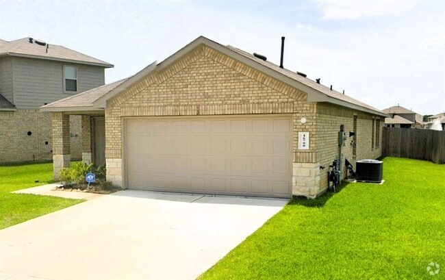 Building Photo - 16790 Lonely Pines Dr Rental