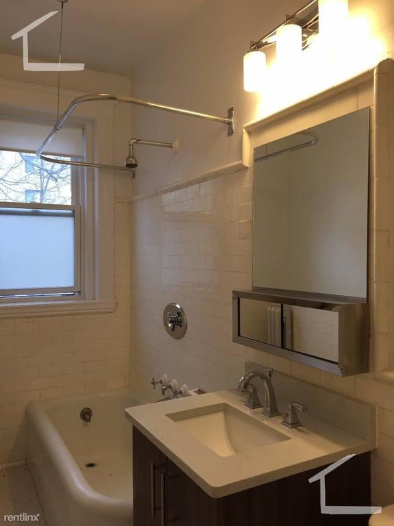 Photo - 81 Winchester St Unit 4