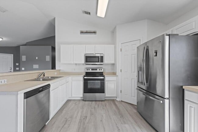 Photo - 127 Nivana Dr