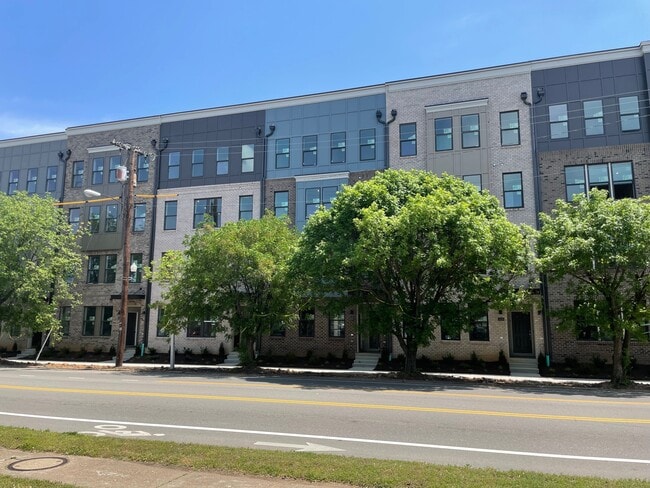 Photo - 1117 N Lombardy St Condo Unit A