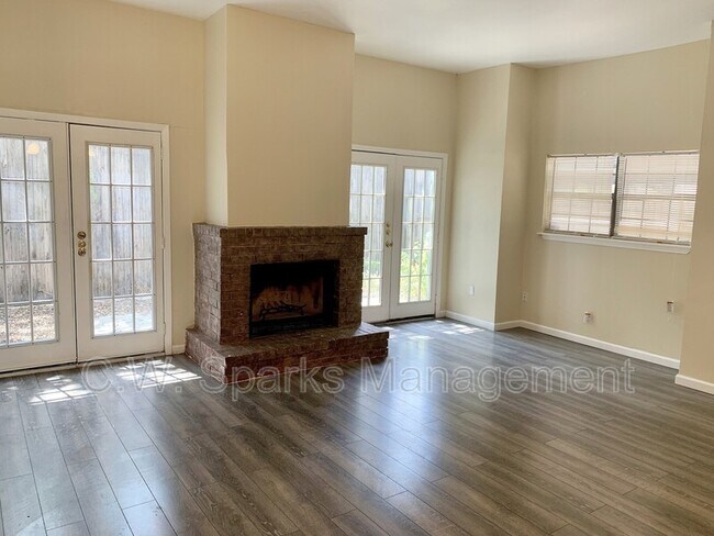 Photo - 2806 Knight St Unit #101