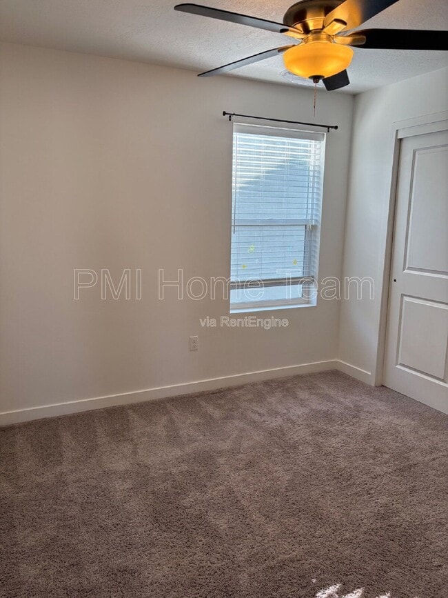 Photo - 1546 W Parkview Dr