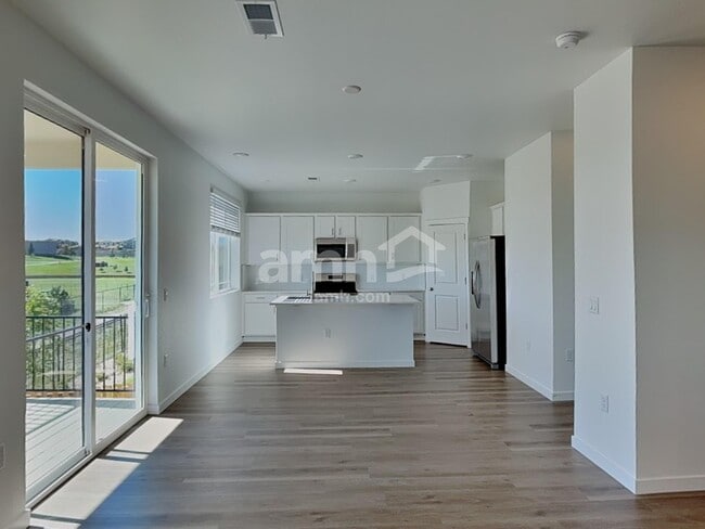 Photo - 26126 E Calhoun Pl