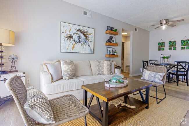 1BR, 1BA - 678SF