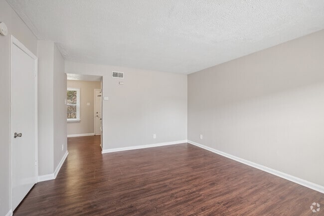 2.1 Townhome 2BR, 1.5BA - 945SF - Living Room - Arcadian Village Apartment Homes