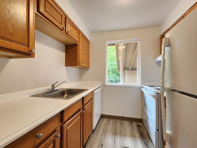 Photo - 20125 SW Tualatin Valley Hwy Unit 12