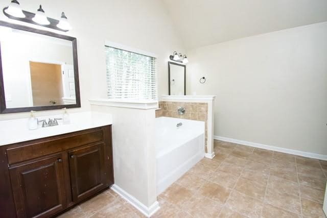 Photo - 250 Sylvan Loop