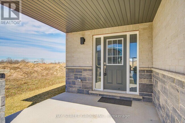 Photo - 39 Meadowlark Dr