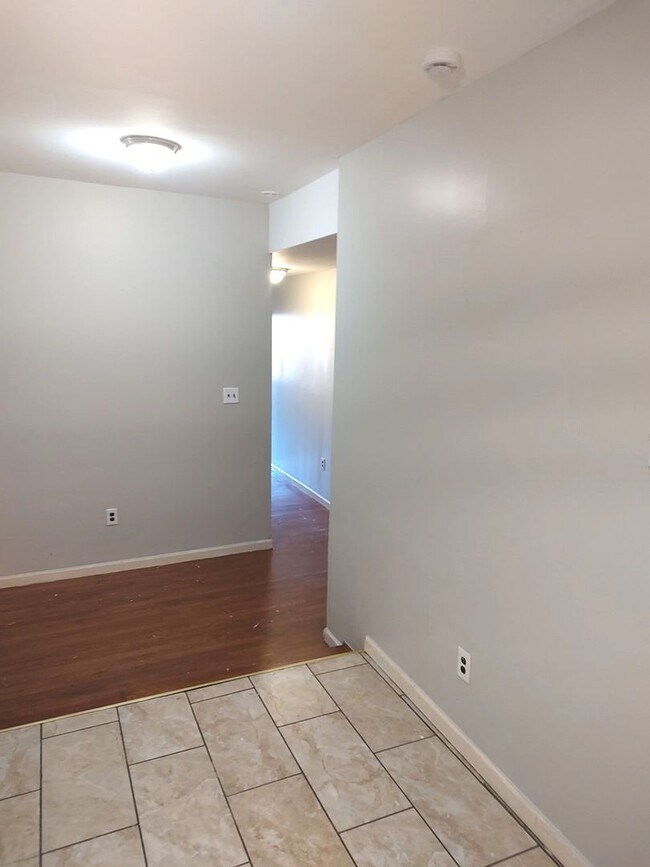 Photo - 2142 N 18th St Unit 3