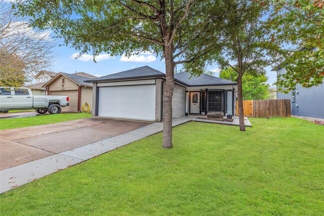 Photo - 16613 Jaron Dr