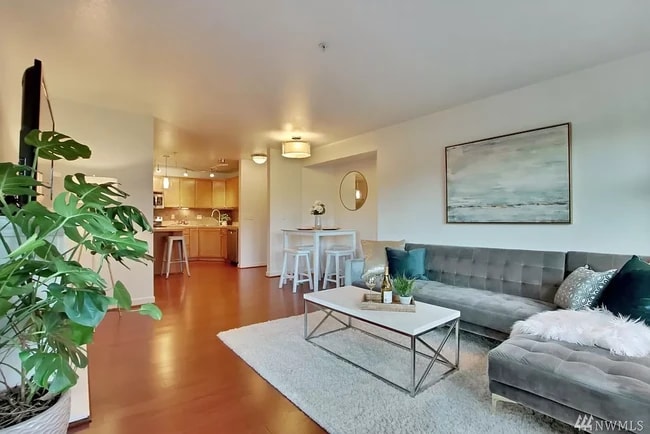 Photo - 13203 97th Ave E Unidad 302