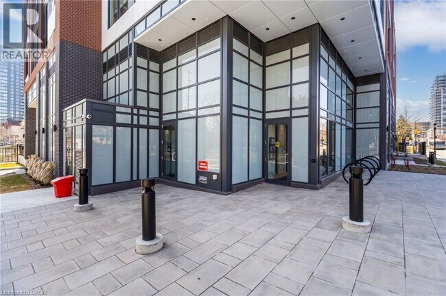 Photo - 2088 James St Unité 1104