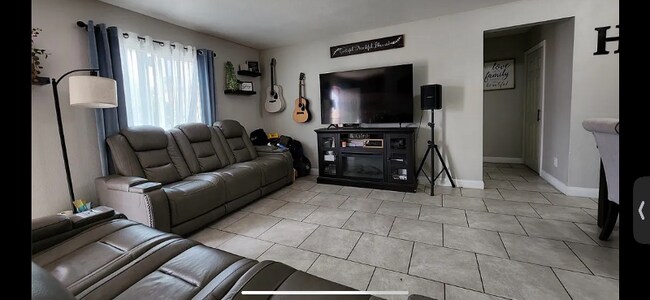 Photo - 3671 Villa Knolls E Dr