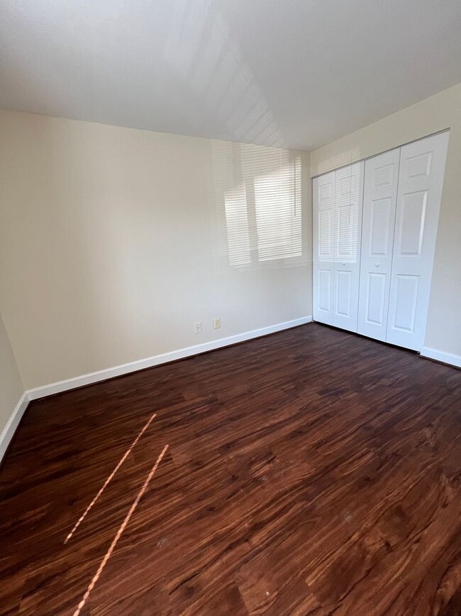 Photo - 2 BEDROOM 2 BATH CONDO WITH ALL UTILITIES ... Unidad 4