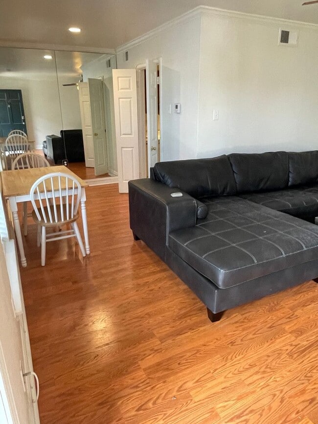 Photo - Great Corner Unit in University Area with Gated Parking