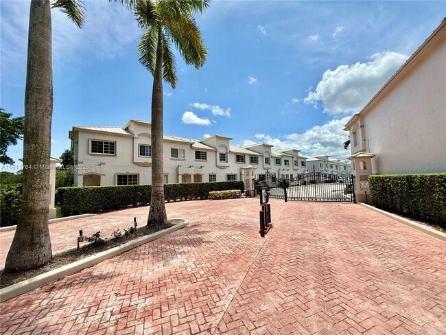 Photo - 15800 SW 92nd Ave Townhome