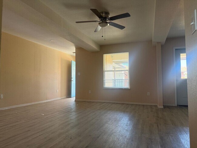 Photo - 3718 Pleasanton Rd