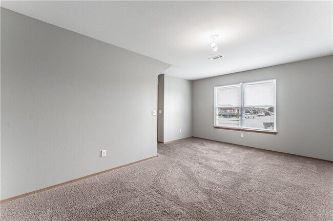 Photo - 3005 S E St Casa Adosada