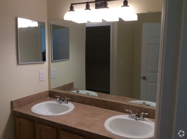 Building Photo - 4254 Whistlewood Cir Rental
