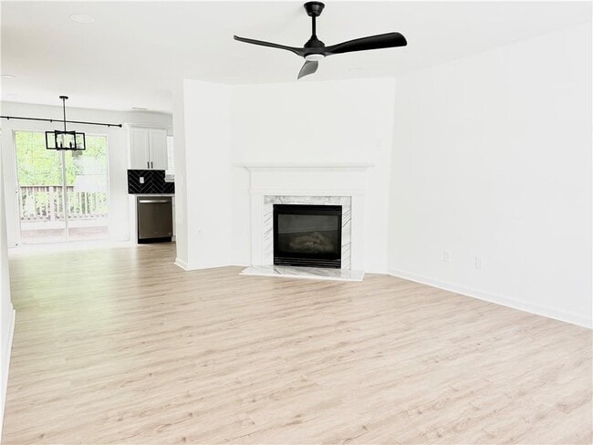 Photo - 900 Melrose Park Pl