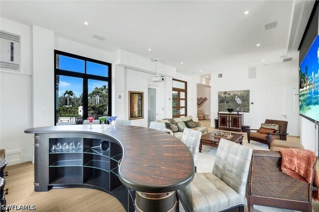 Photo - 103 St Lucia Ln