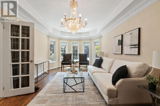 Photo - 2339 Glengarry Rd