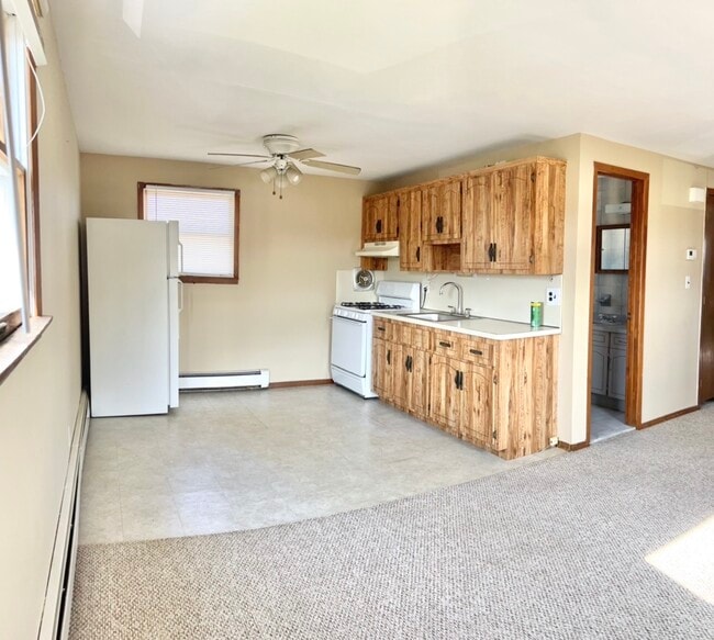 Building Photo - 148 Clement Ave