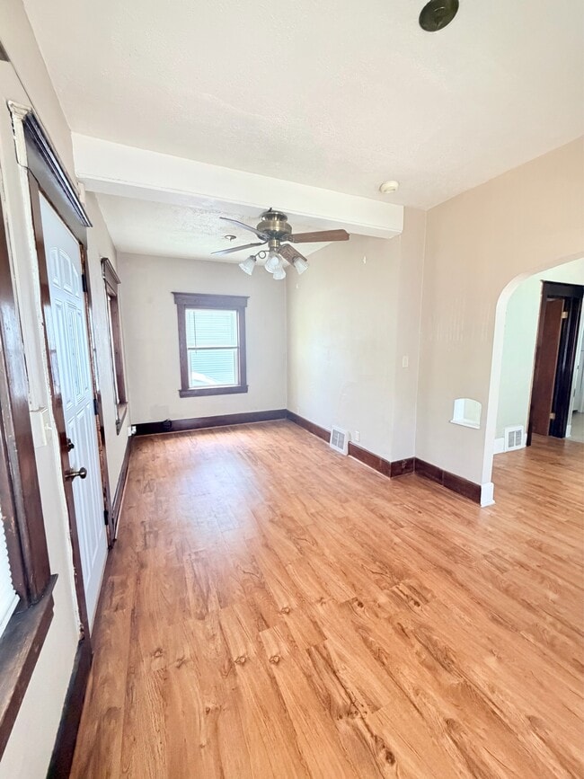 Photo - 428 S Clemens Ave