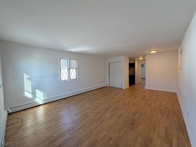 Photo - 155 Ledge-Landing Rd