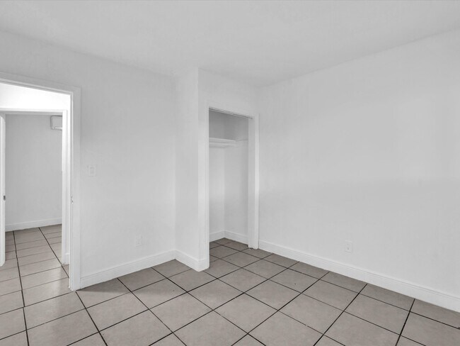 Photo - 740 NW 4th Ave