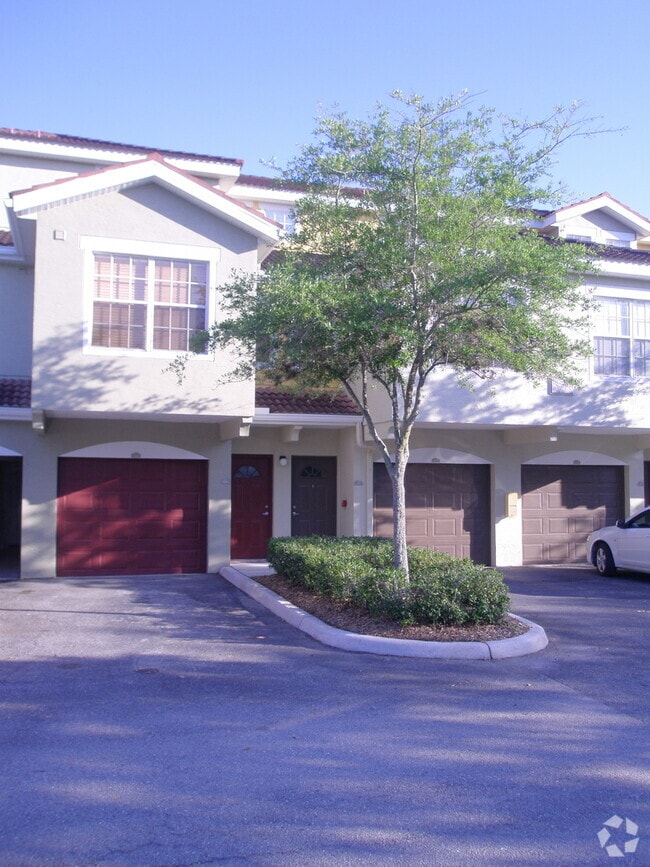 Building Photo - Annual turnkey furnished renovated GATED C... Rental