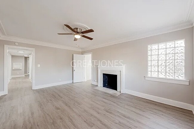 Photo - 1937 Bullard St