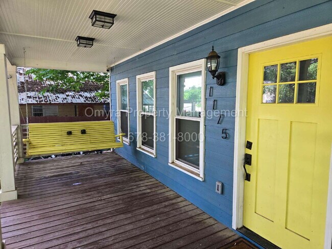 Photo - Gorgeous 3 Bedroom House in Atlanta!
