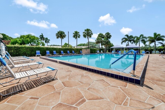 Photo - 275 Murcia Dr Unit 304