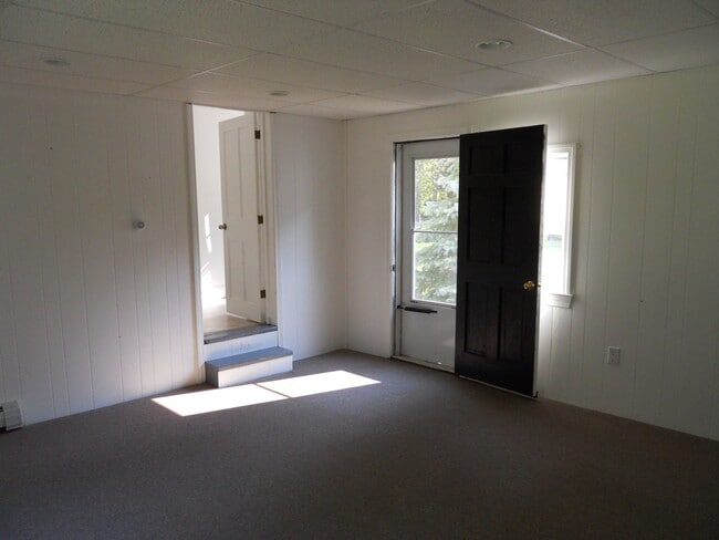 66 Piscassic Rd