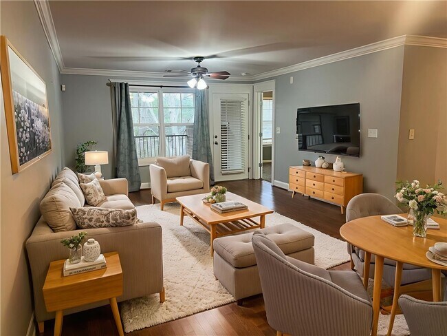 Photo - 833 Old Greenville Hwy Unidad 1037