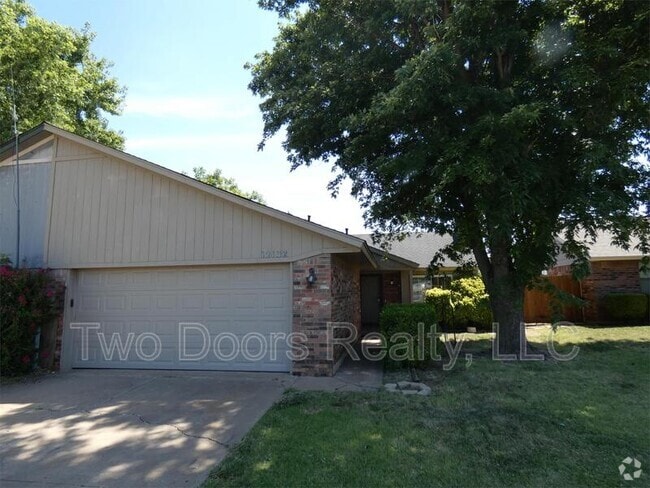 Building Photo - 12132 N Dewey Ave Rental