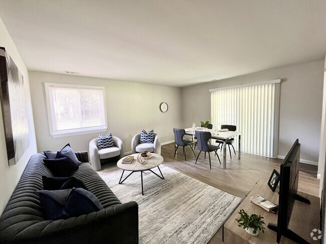 Building Photo - Hillcrest Oaks Rental