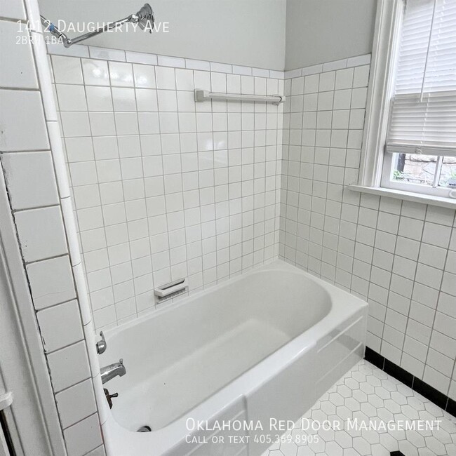 Photo - 1412 daugherty Ave