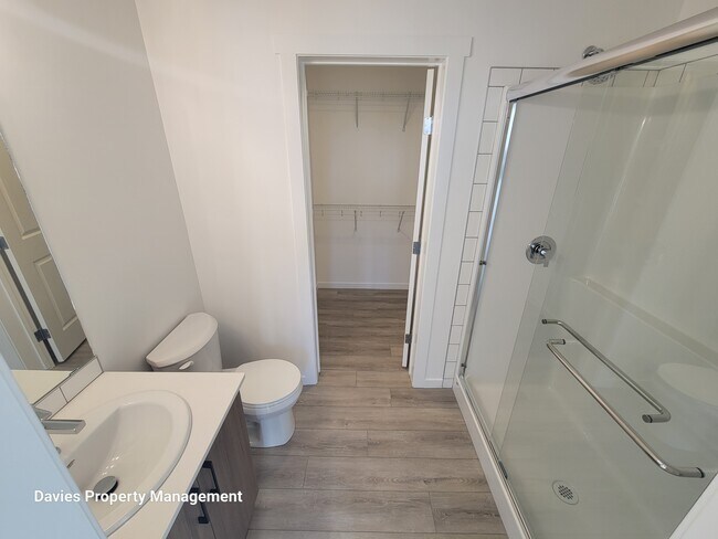 Photo - 9207-9228 228 St NW