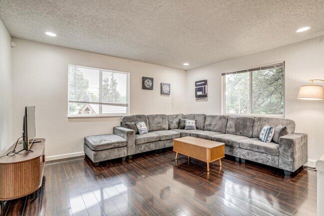 Photo - 1320 Youngfield St