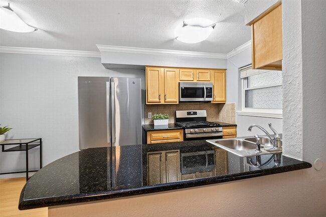 Photo - 1404 Welch St Unit 7